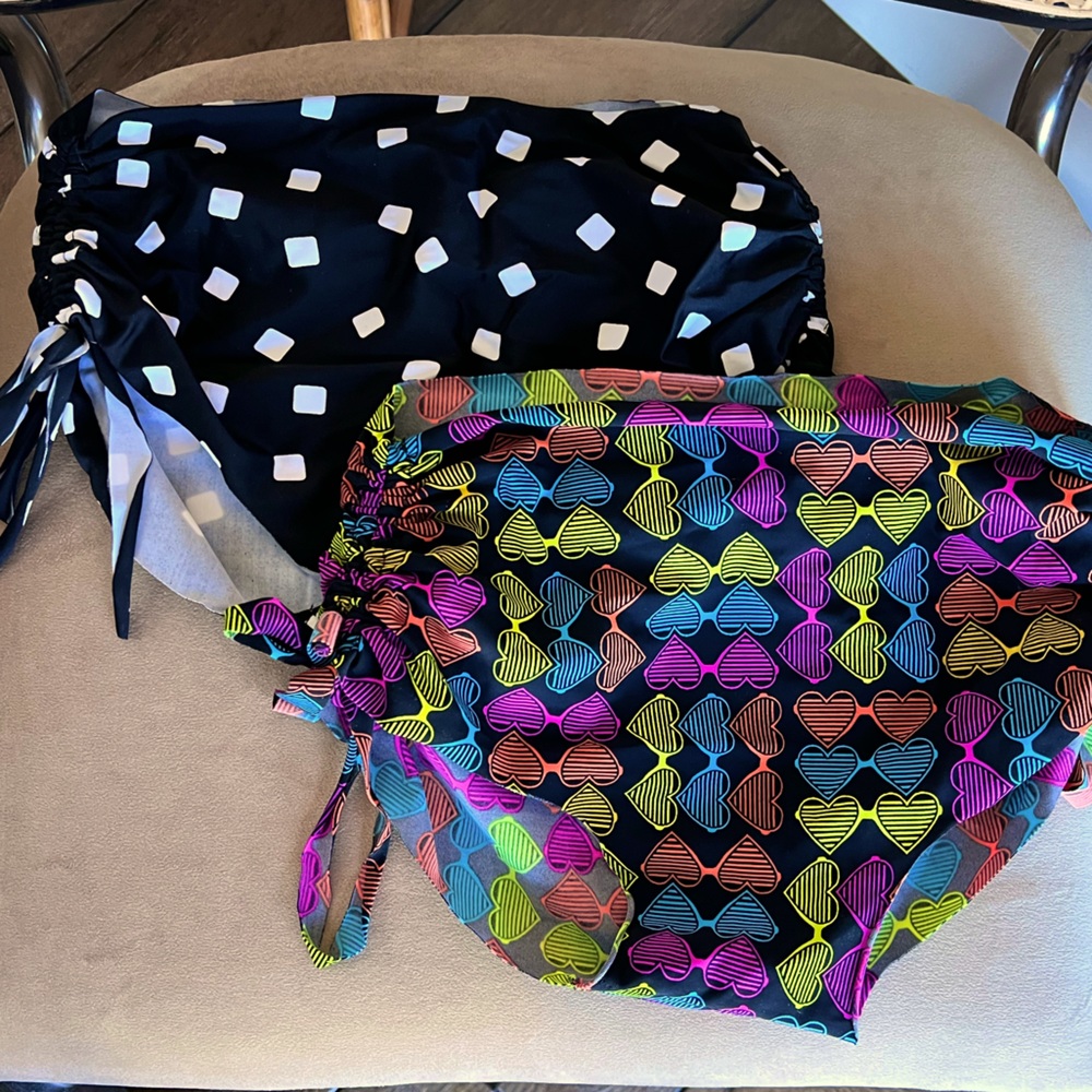 K-Deer Booty Yoga shorts TWO PAIR. Size M